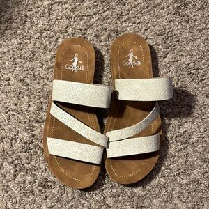 Corkys Sandal Womens 8 Lydia White Metallic Multi Strap Slip On /‎ Box 29-1